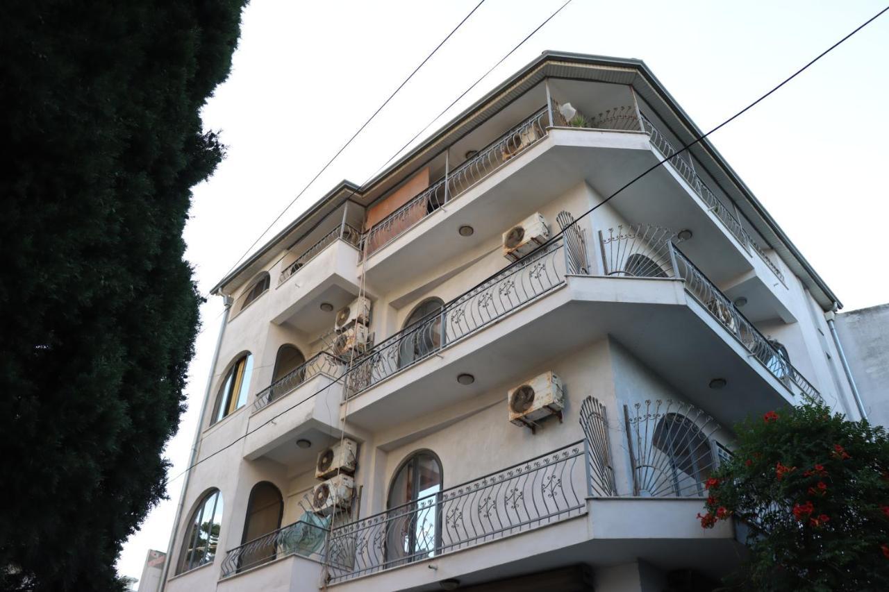 ~Villa Gloria~ Дуррес Екстер'єр фото